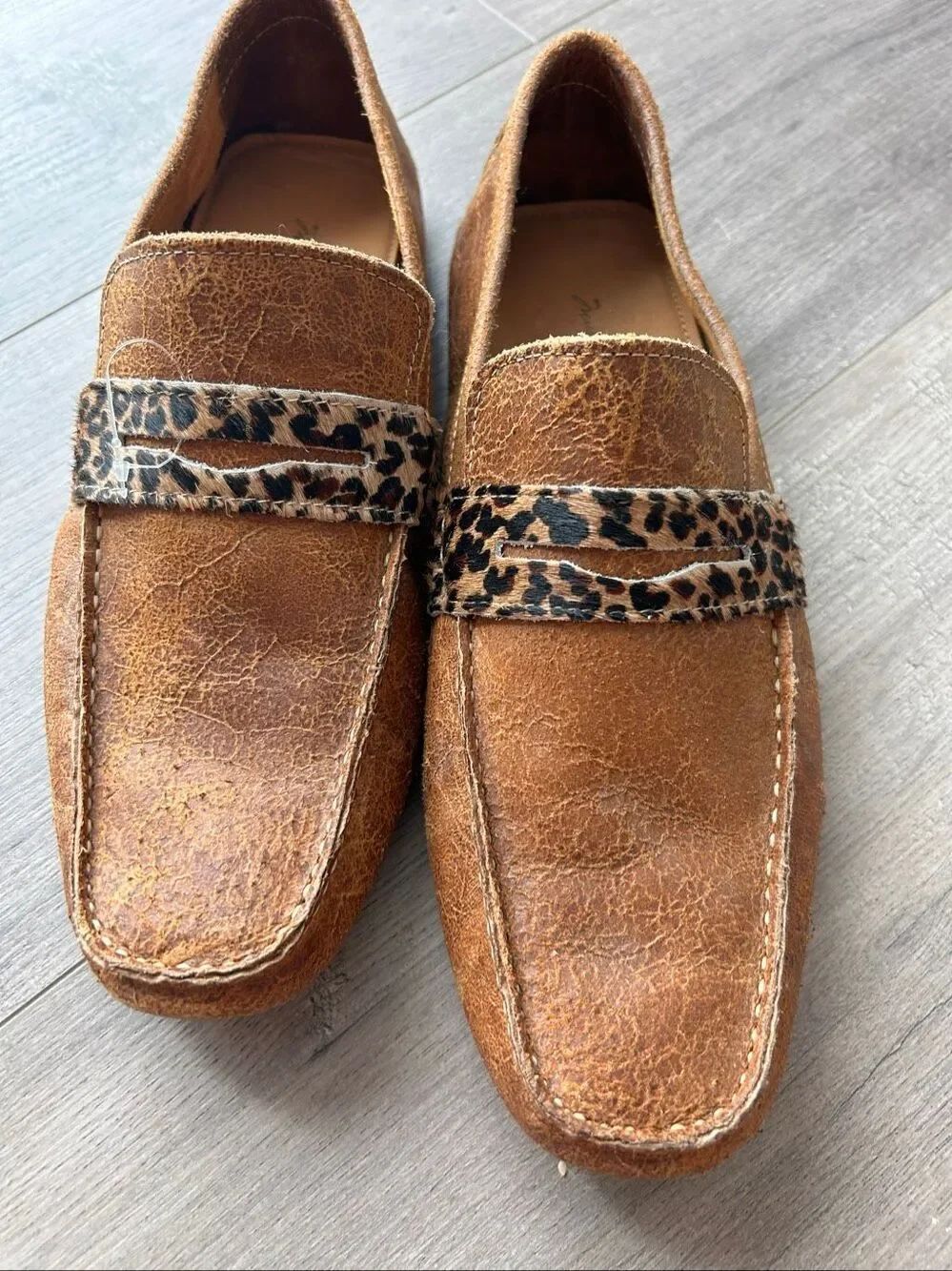 Men’s loafers rare size 10.5 with leopard print accent brown made in Brazil leat